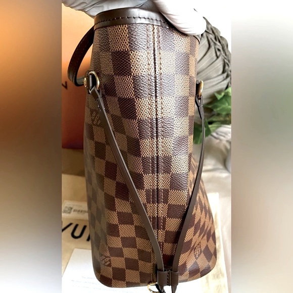 Gorgeous Authentic Louis Vuitton Damier Ebene Neverfull MM, NWT! - Picture 7 of 16
